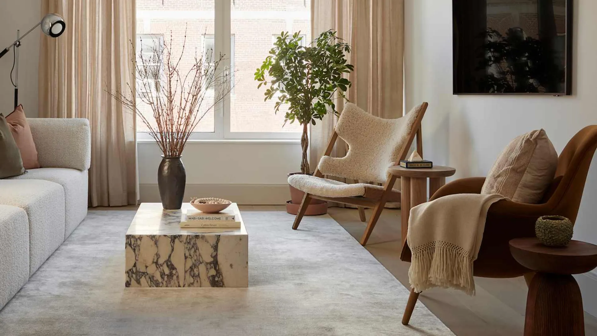 Modern Minimalist Interior Design: Creating Elegant Spaces That Feel Effortless
