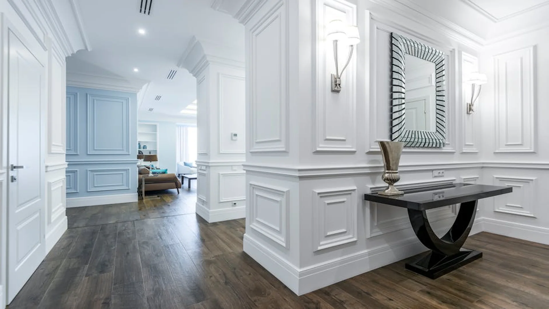 Creative Wall Decor Ideas for Small Spaces That Make a Big Impact